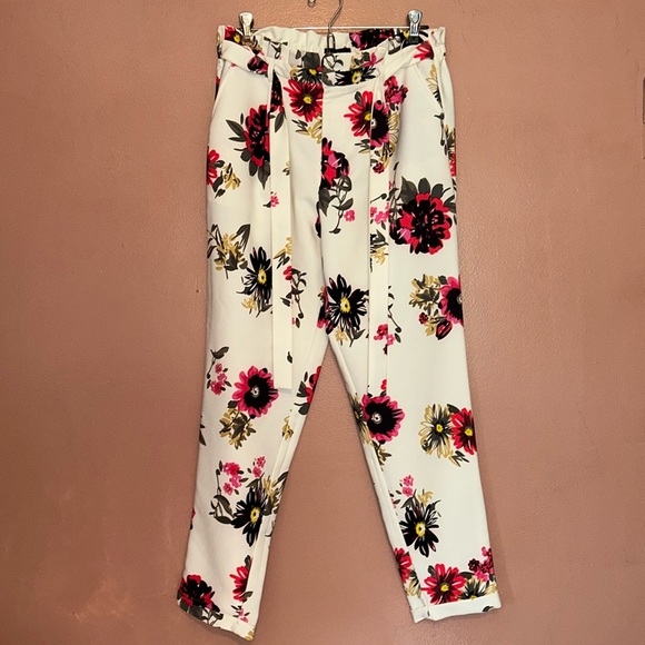 like an angel Pants - LIKE AN ANGEL FLORAL PANTS SZ L